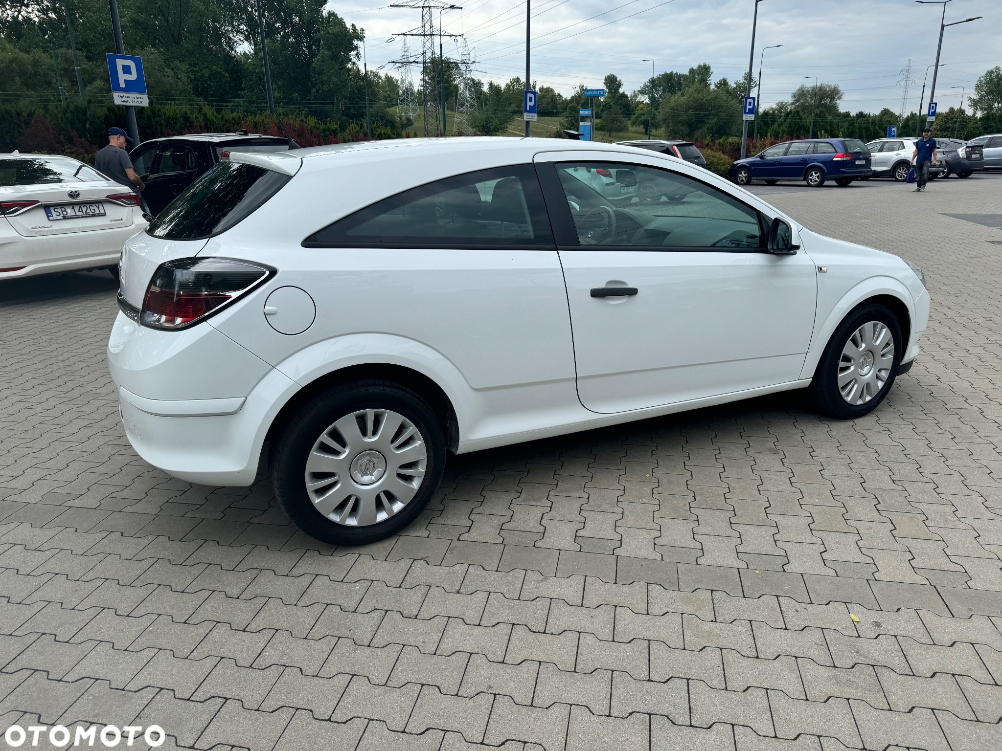 Opel Astra III GTC 1.4 Cosmo - 8