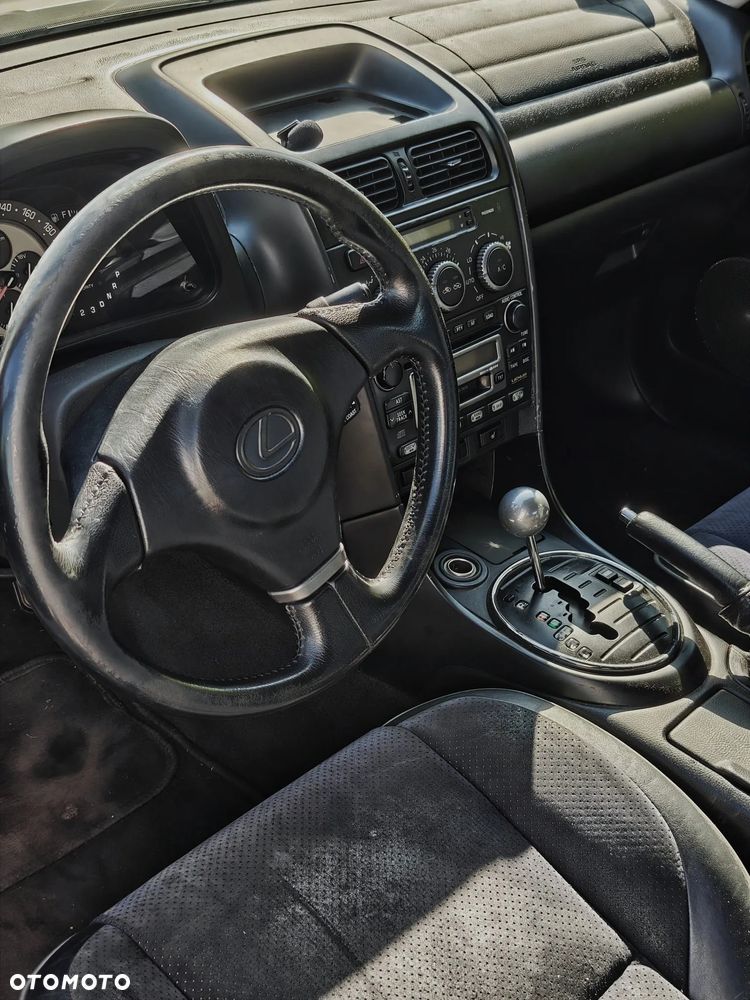 Lexus IS 200 Prestige - 7