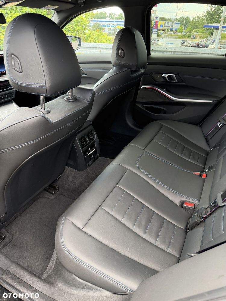 BMW Seria 3 320i xDrive M Sport sport - 10