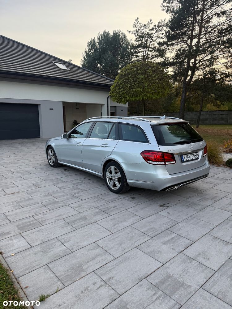 Mercedes-Benz E-Class 2015 photo 3
