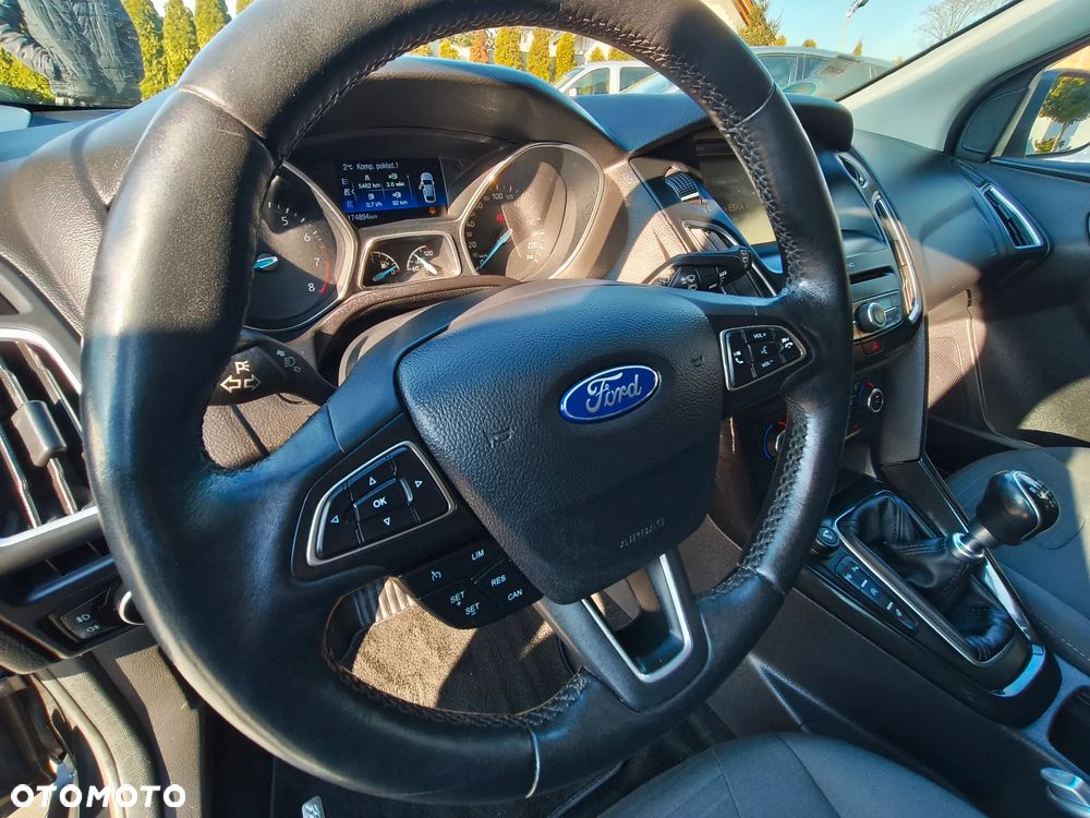 Ford Focus 1.0 EcoBoost STart-Stopp-System TITANIUM - 29