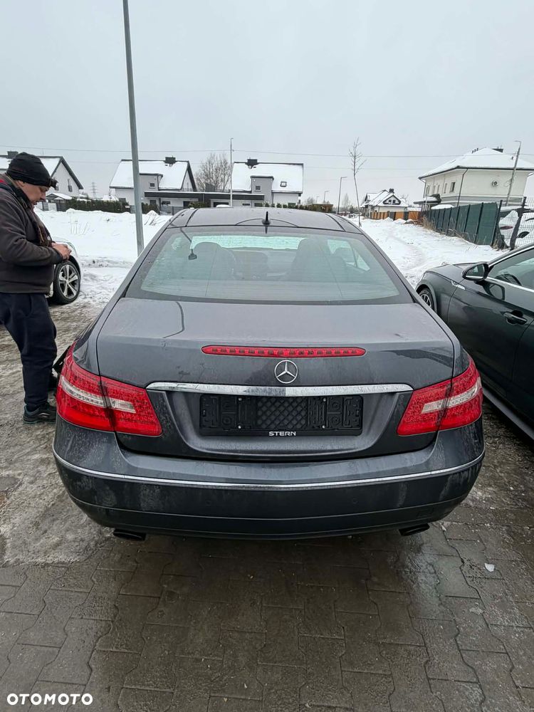 Mercedes-Benz Klasa E - 2