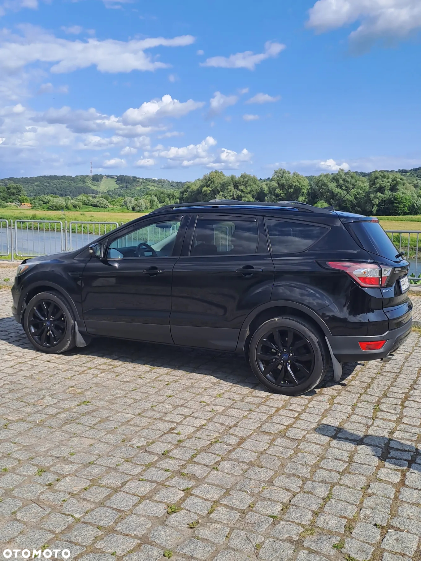 Ford Escape 2.0 EcoBoost AWD Titanium - 2