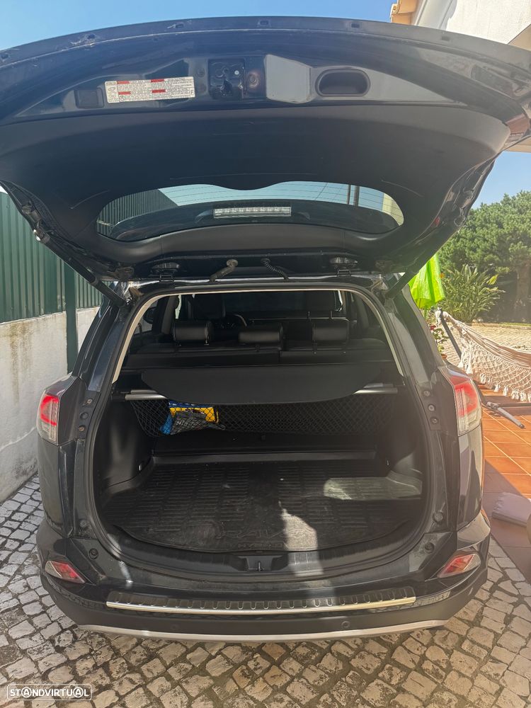 Toyota RAV4 2.5 HSD Exclusive 4WD - 11