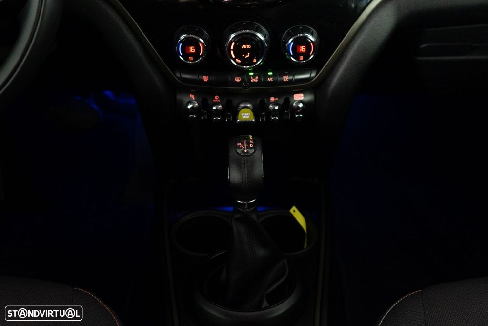 MINI Countryman Cooper SE ALL4 Auto - 14