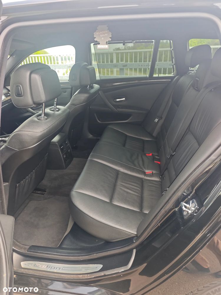 BMW Seria 5 520d Special Edition - 13