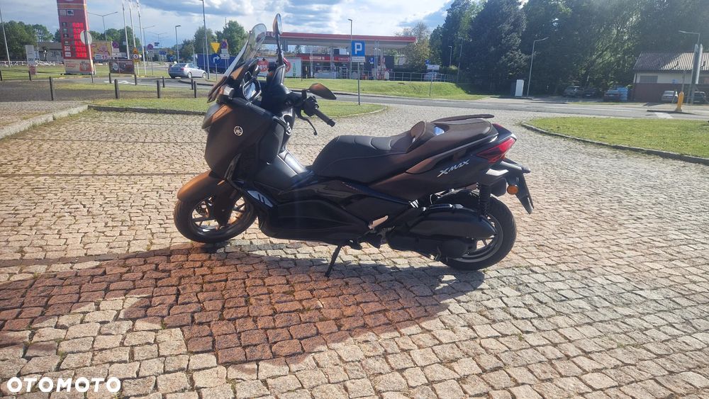 Yamaha X-max - 15
