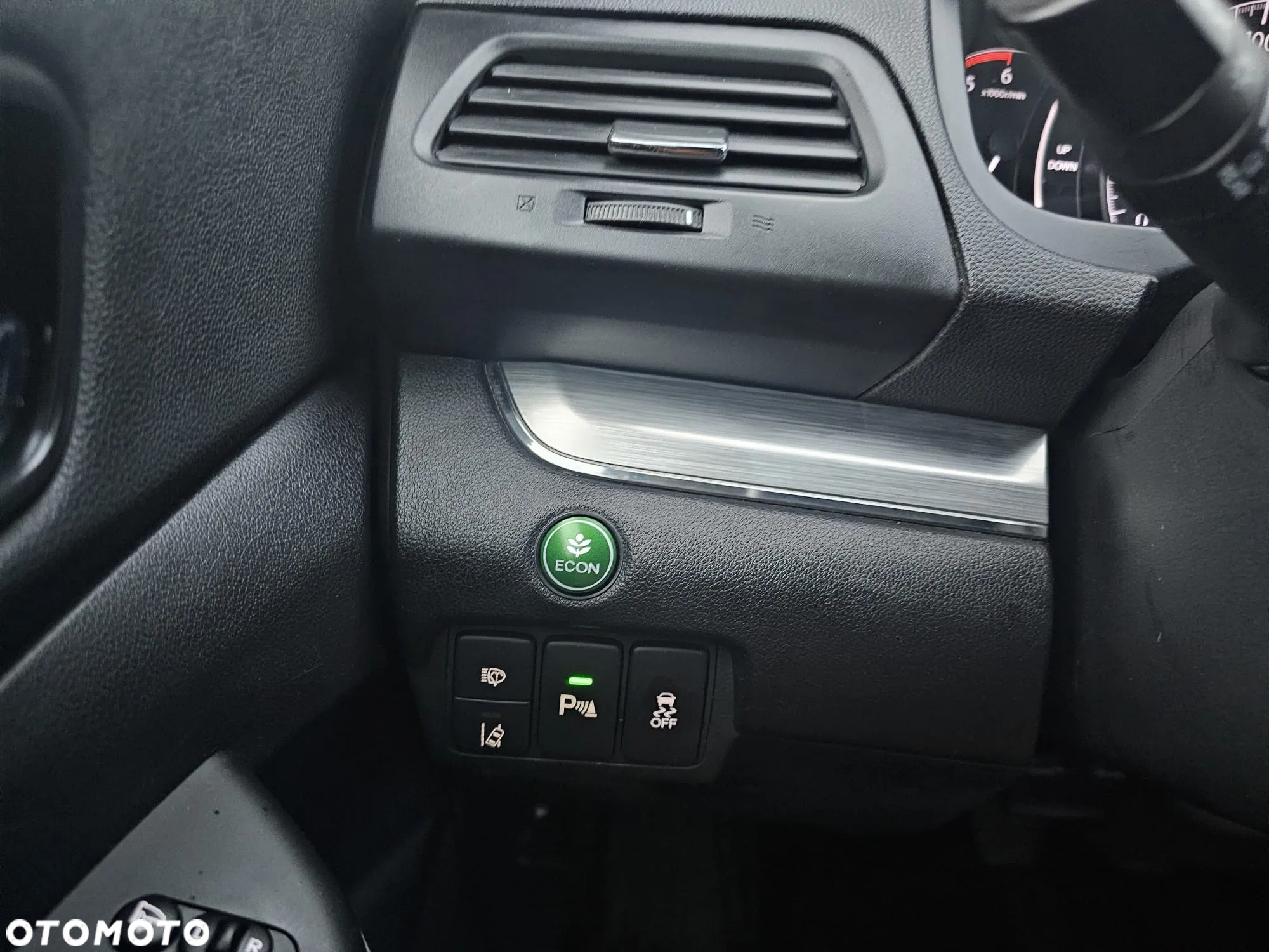 Honda CR-V - 12
