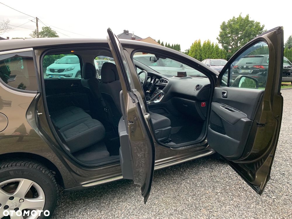 Peugeot 3008 1.6 HDi Premium - 6
