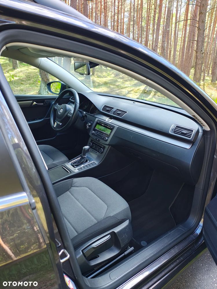 Volkswagen Passat - 23