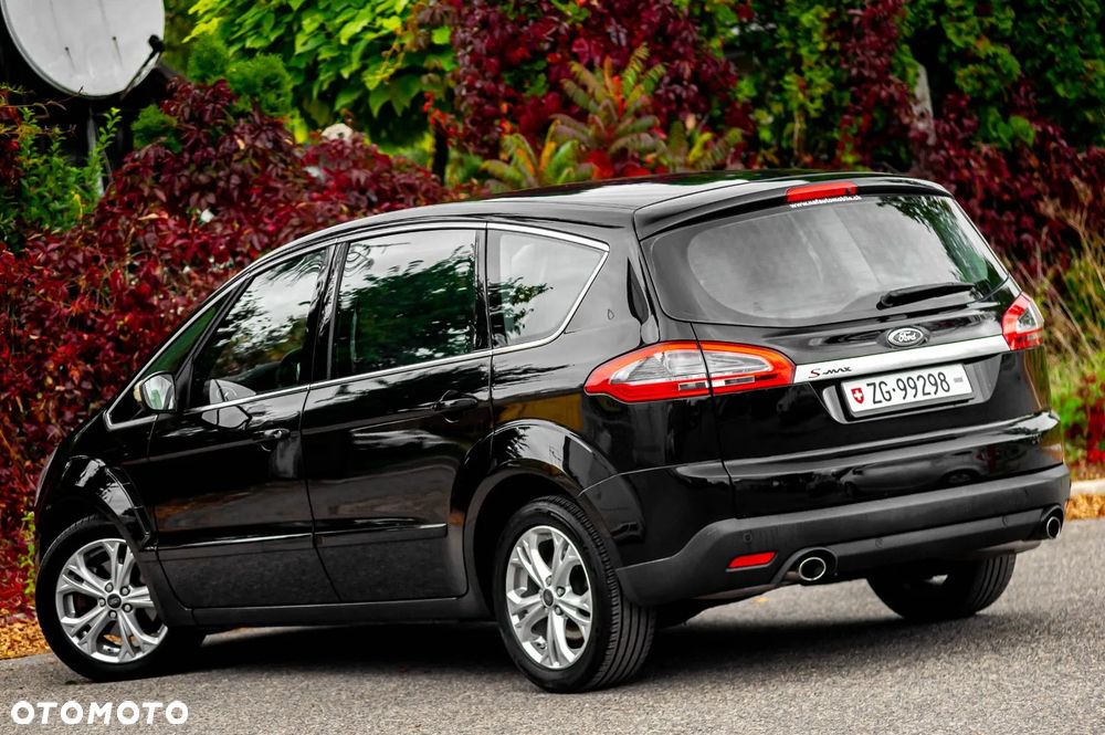Ford S-Max - 13