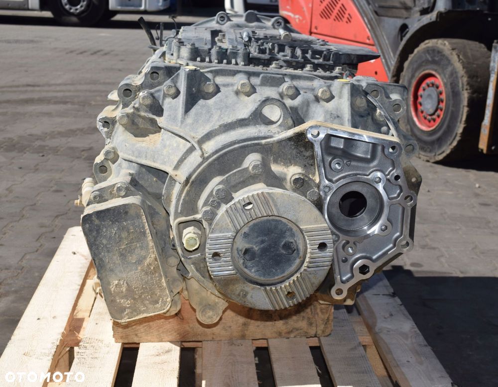 SKRZYNIA BIEGÓW ZF TRAXON 12 TX 2820 TO MAN - 2
