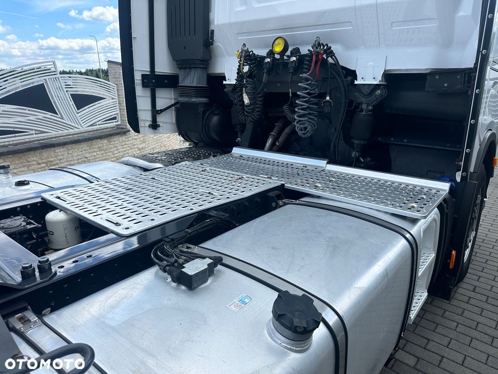 Iveco S-WAY 510 RETARDER - 7