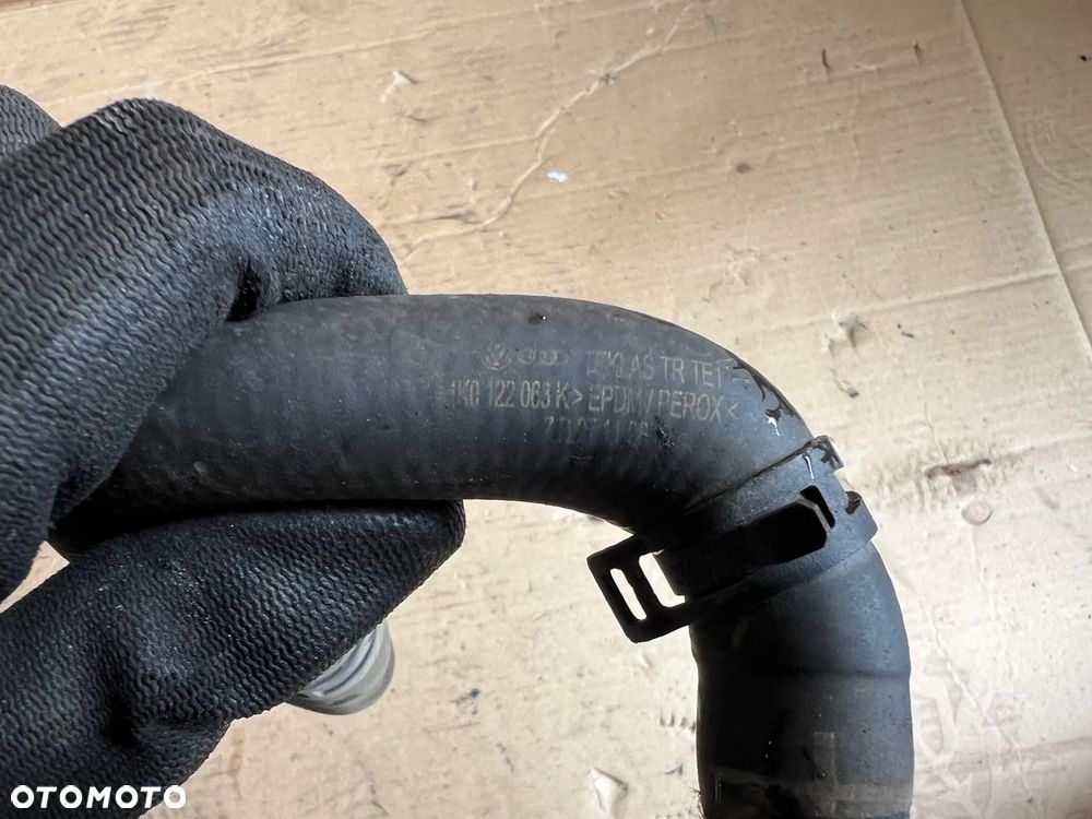 Dodatkowa pompka wody wąż rurka VW Passat B6 1K0965561F 1K0122063K - 3