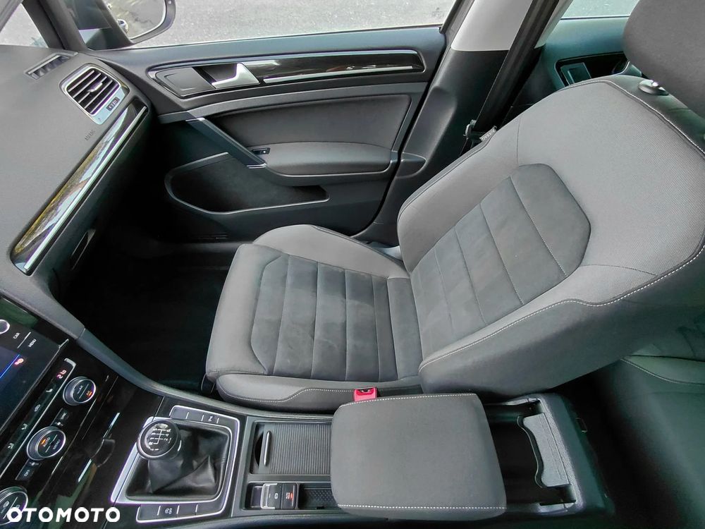 Volkswagen Golf 1.4 TSI BMT Highline - 16