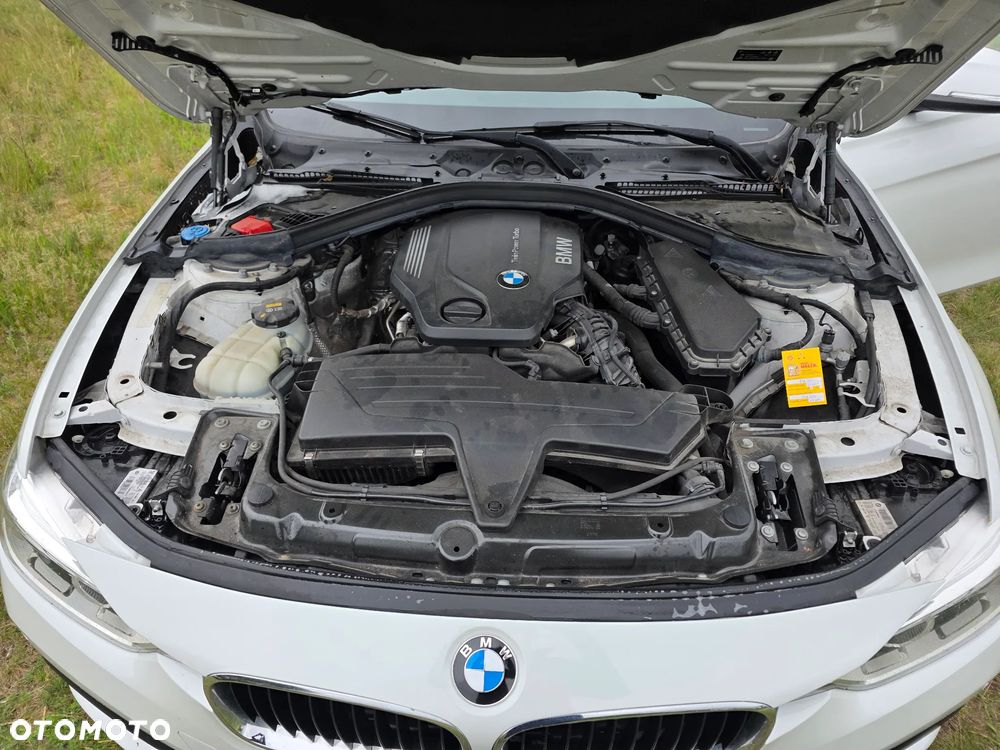 BMW Seria 3 318d Advantage - 16