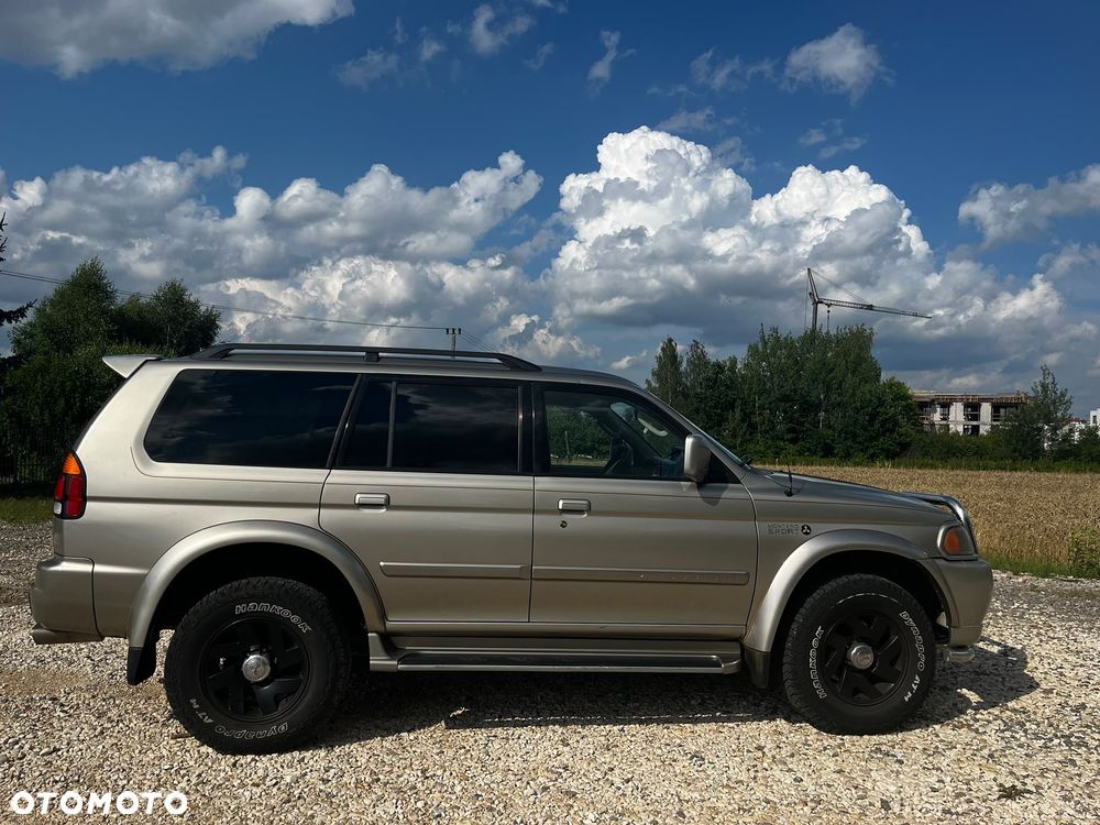 Mitsubishi Montero 3.5 XLS - 3