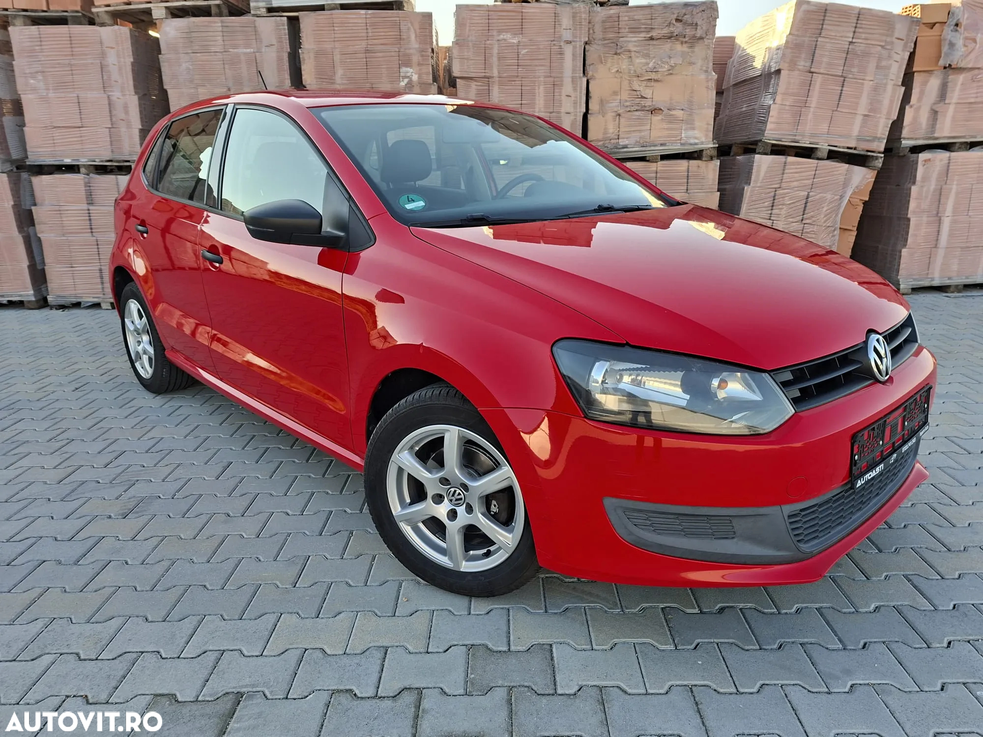 Volkswagen Polo - 2