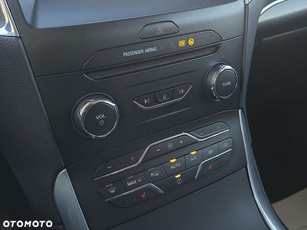 Ford S-Max 2.0 EcoBlue Titanium - 21