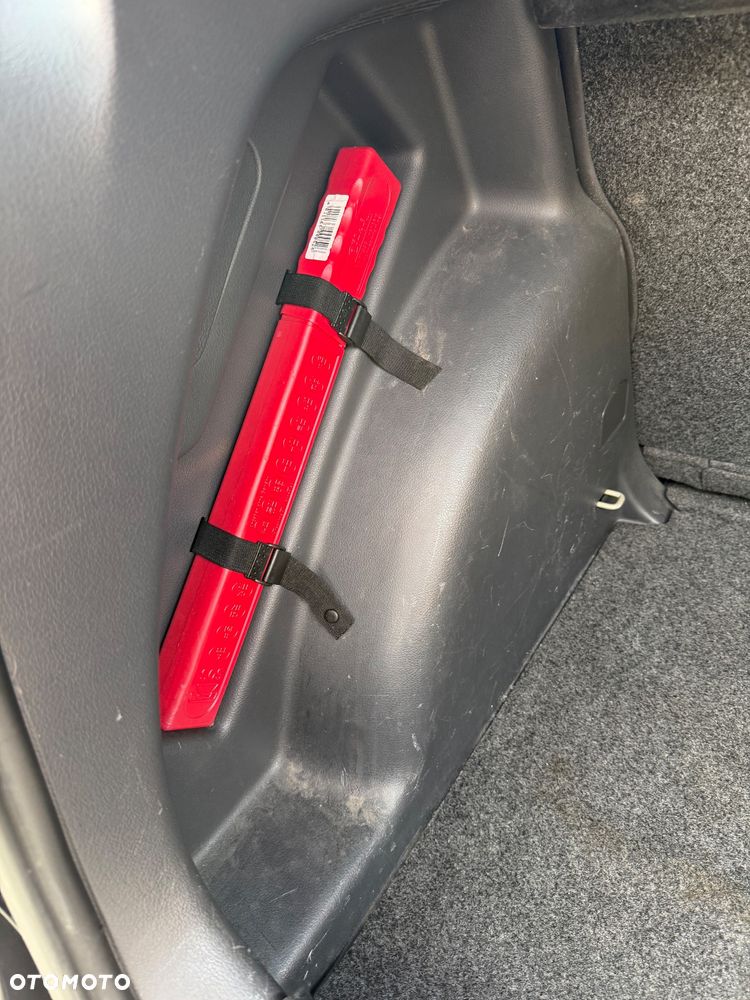 Volkswagen Golf 1.6 FSI Trendline - 8