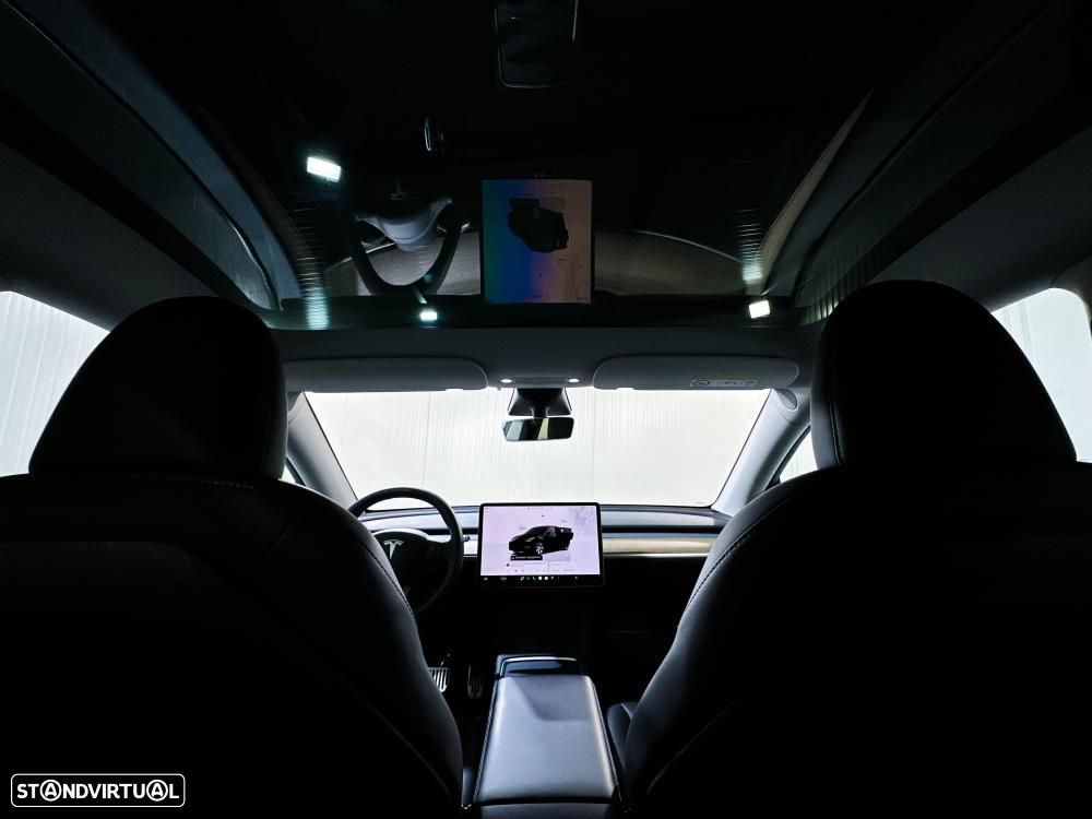 Tesla Model Y Standard - 26