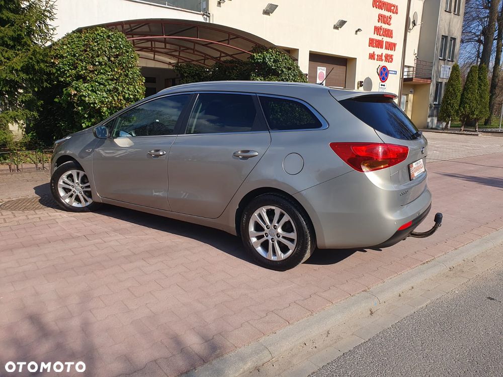 Kia Ceed 1.6 GDI Spirit - 36
