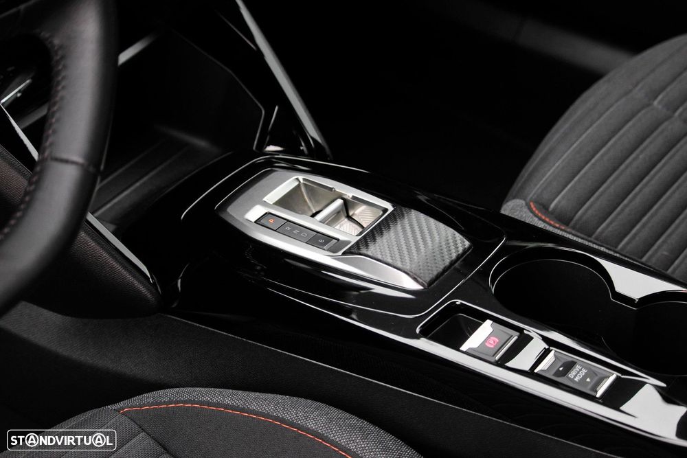 Peugeot e-2008 50 kWh Active Pack - 18