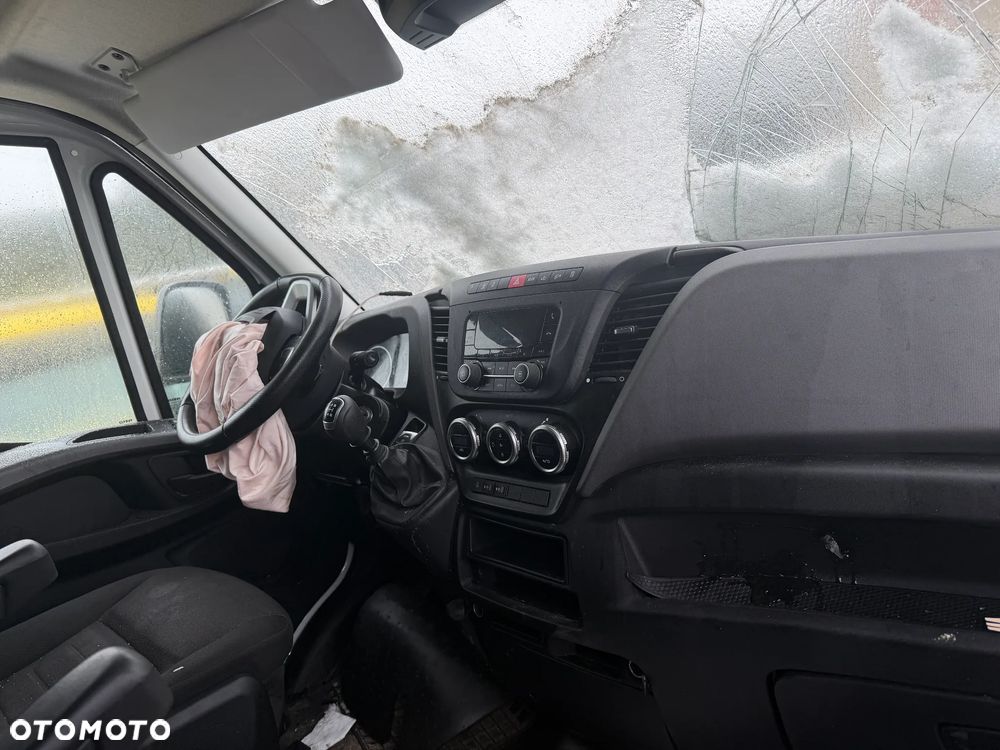 Iveco Daily 3,0 E6 180KM 16-25r deska konsola przekładka - 1
