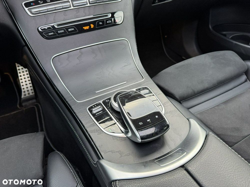 Mercedes-Benz GLC - 25