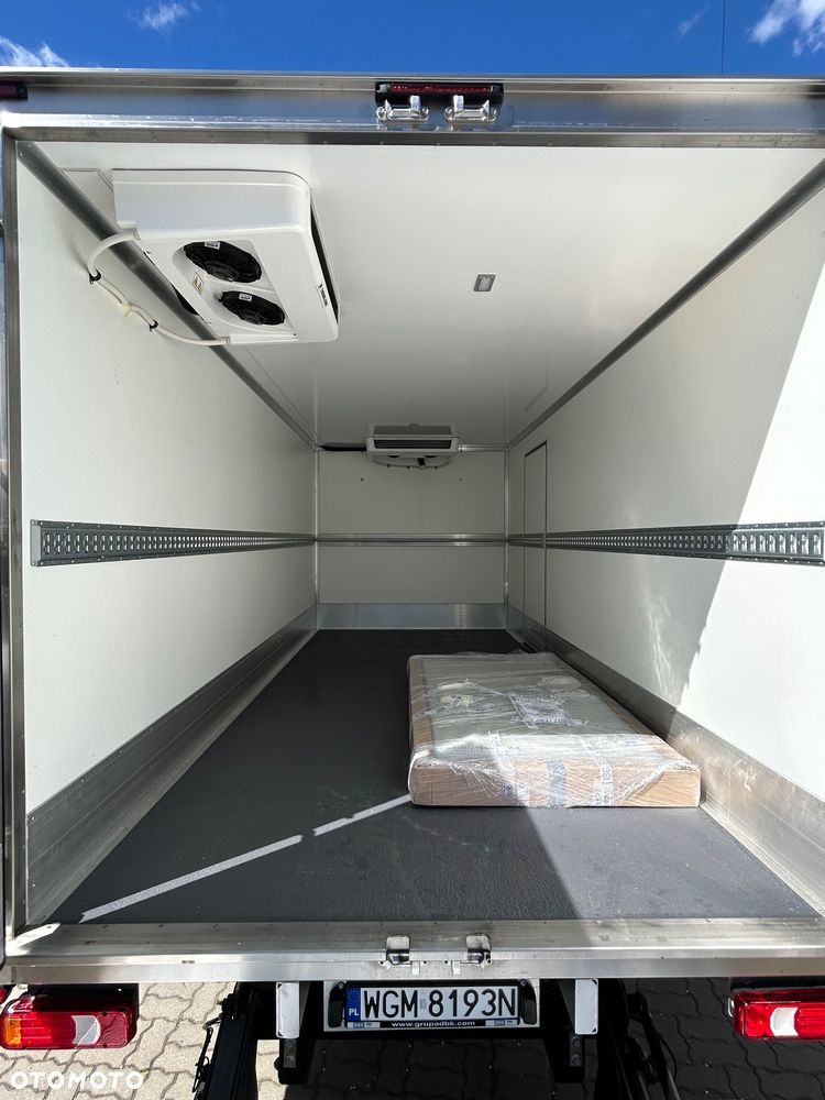 Iveco Daily 70C18 - 11