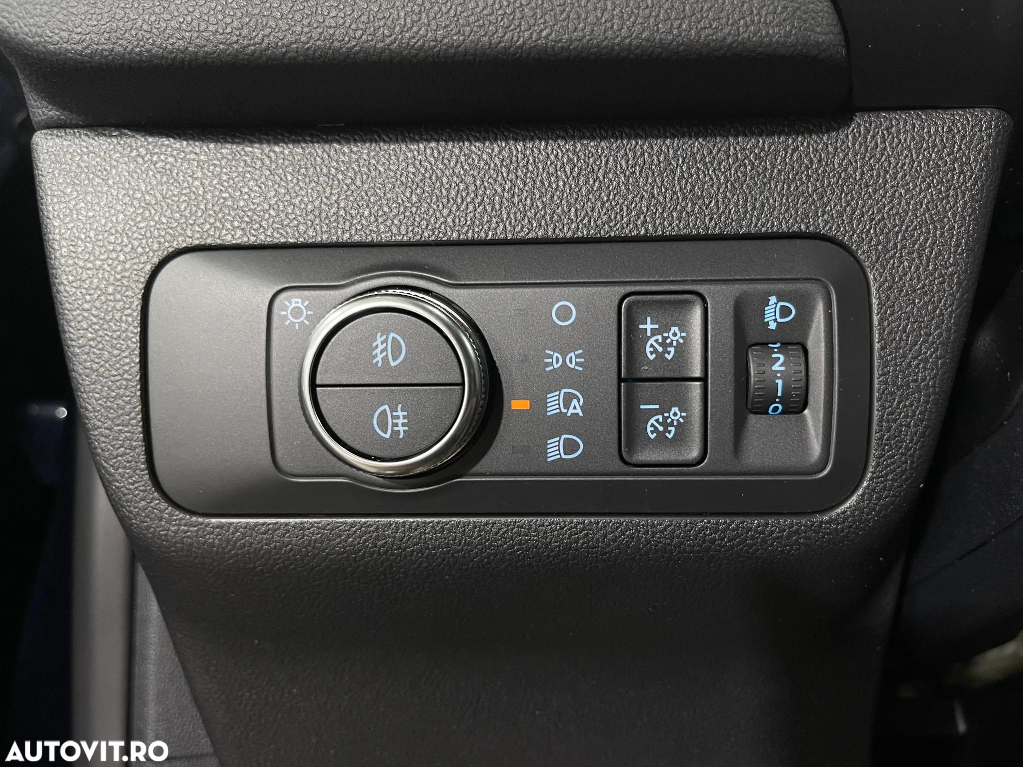 Ford Kuga 1.5 EcoBlue A8 FWD Titanium - 22