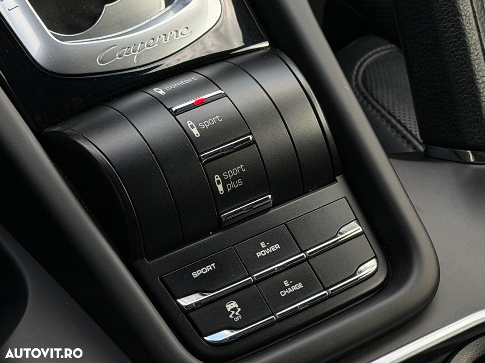 Porsche Cayenne S Tiptronic S - 32