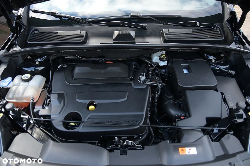 Ford Kuga 2.0 TDCi 4WD Titanium - 37