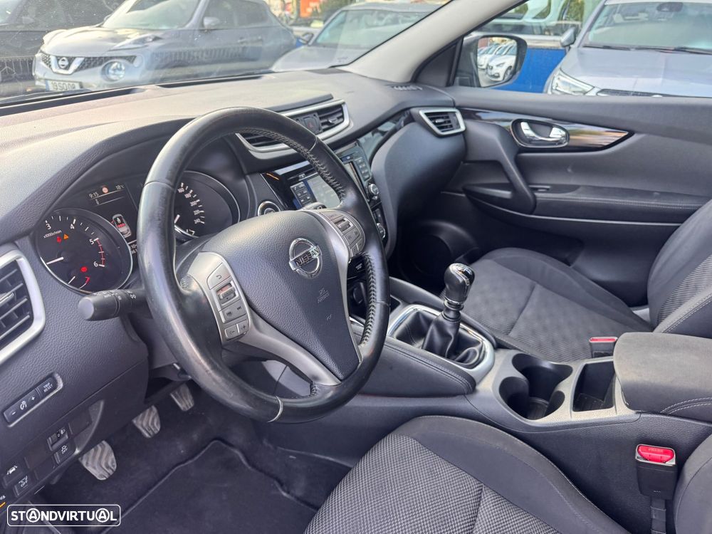 Nissan Qashqai 1.5 dCi N-Connecta 18 - 13