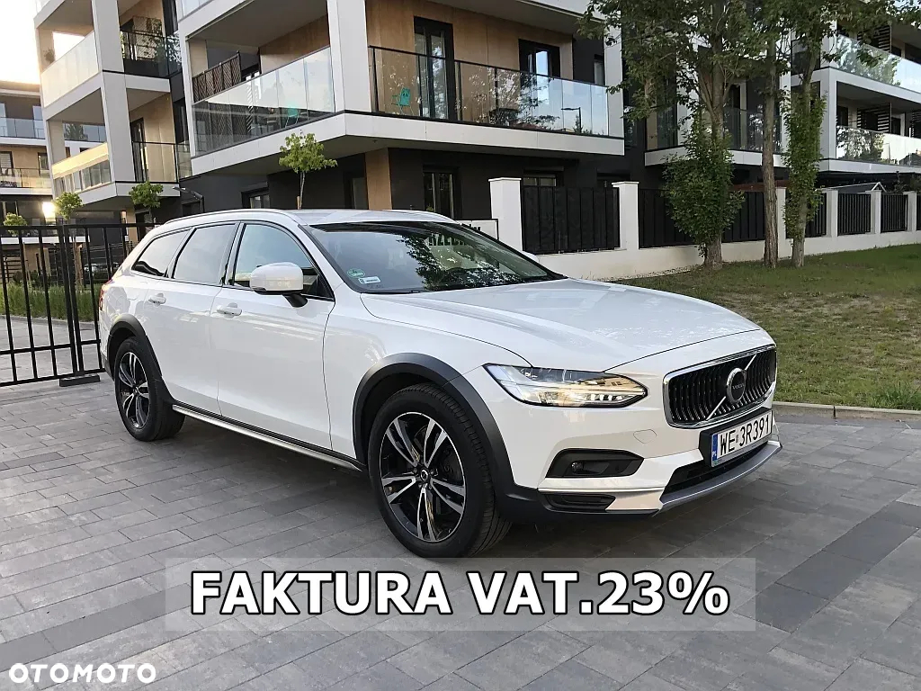 Volvo V90 Cross Country - 3