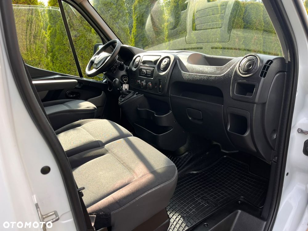 Renault Master - 33