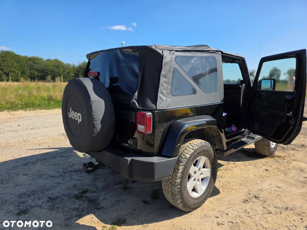 Jeep Wrangler - 5