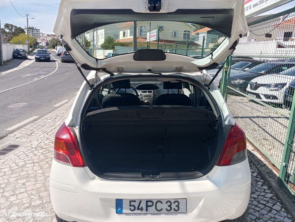 Toyota Yaris 1.4 D-4D ACtive - 16