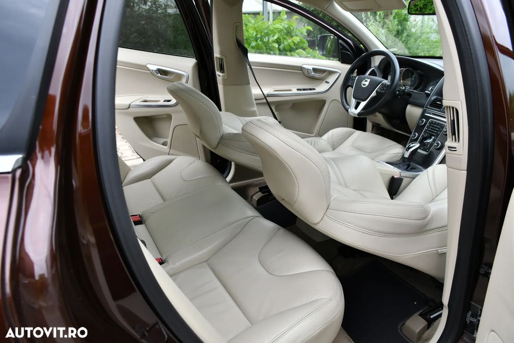 Volvo XC 60 D3 Geartronic Summum - 21