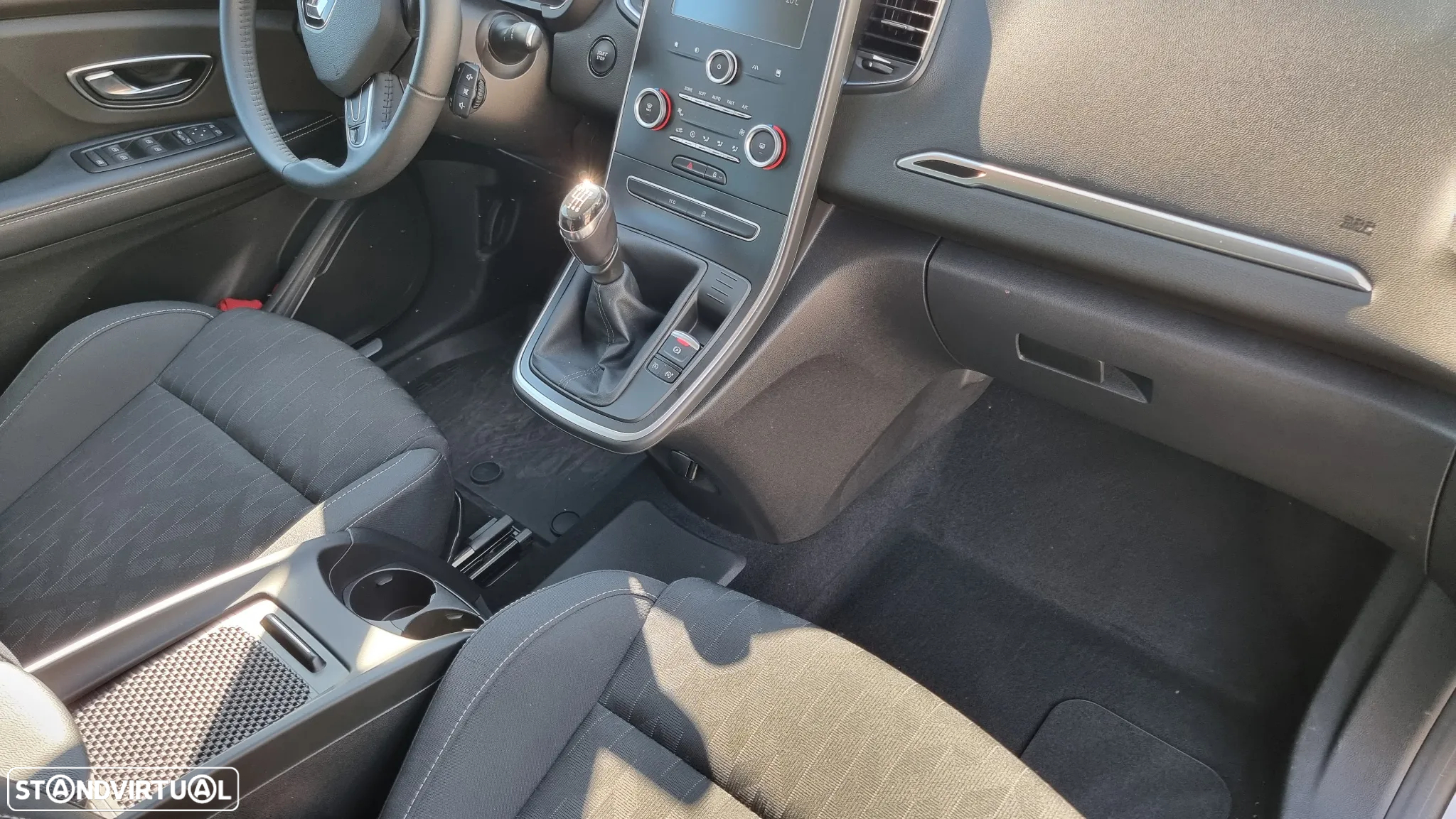 Renault Scénic 1.3 TCe Limited - 18