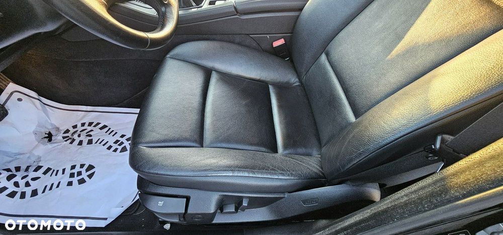 BMW Seria 5 - 33