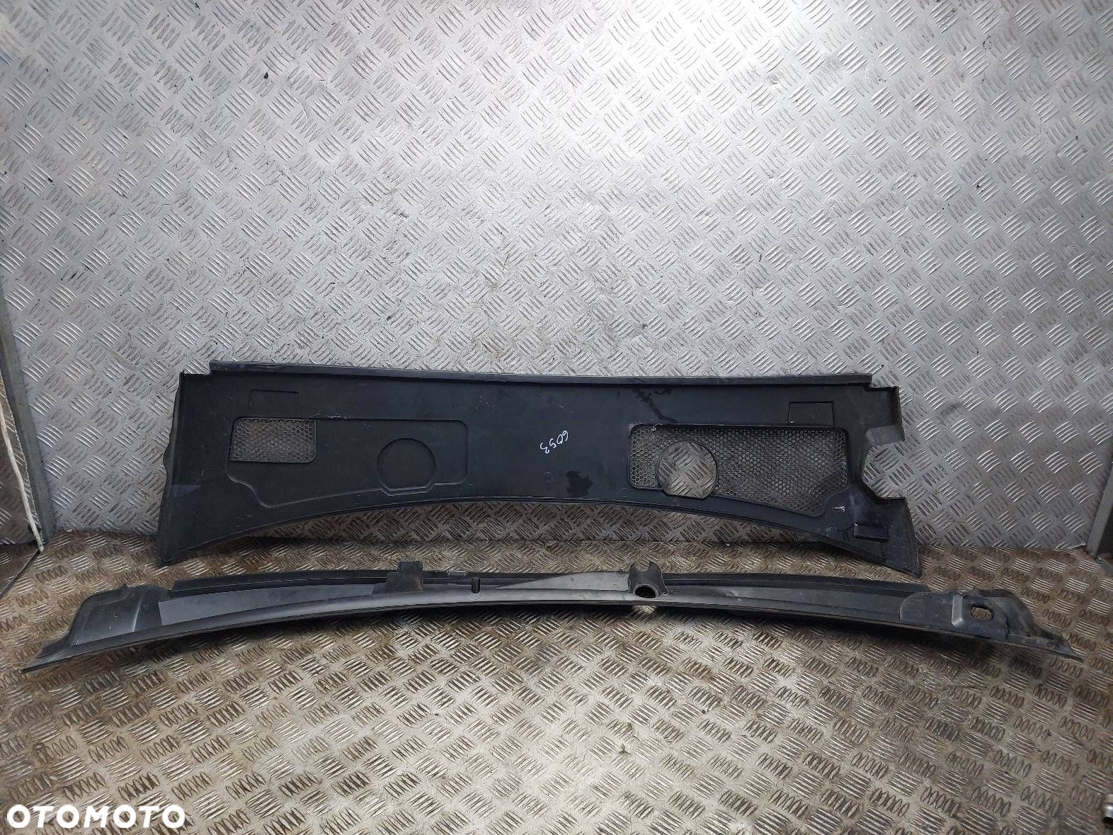 PODSZYBIE AUDI A6 C6 4F1819403 4F1819447 - 4