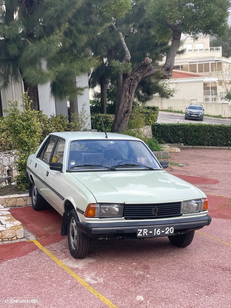 Peugeot 305 - 5