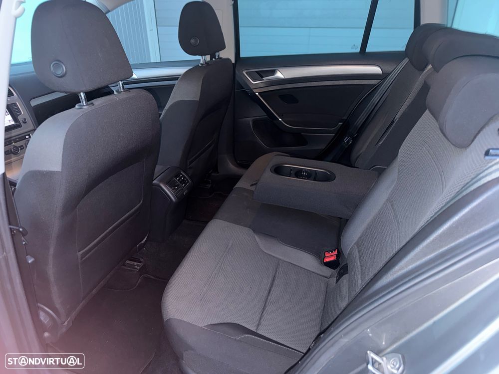 VW Golf Variant 1.6 TDi BlueMotion Confortline - 9