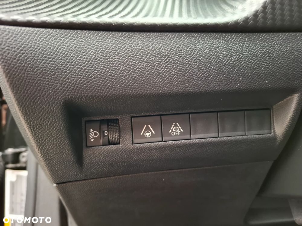 Peugeot 2008 BlueHDi 130 EAT8 GT Pack - 20