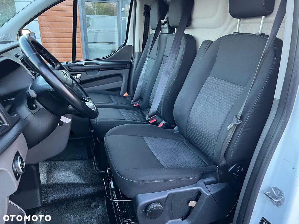 Ford Transit Custom - 17