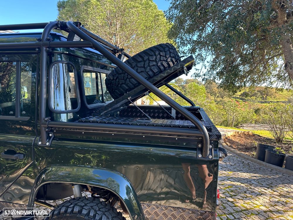Land Rover Defender 110 Crew Cab E - 11