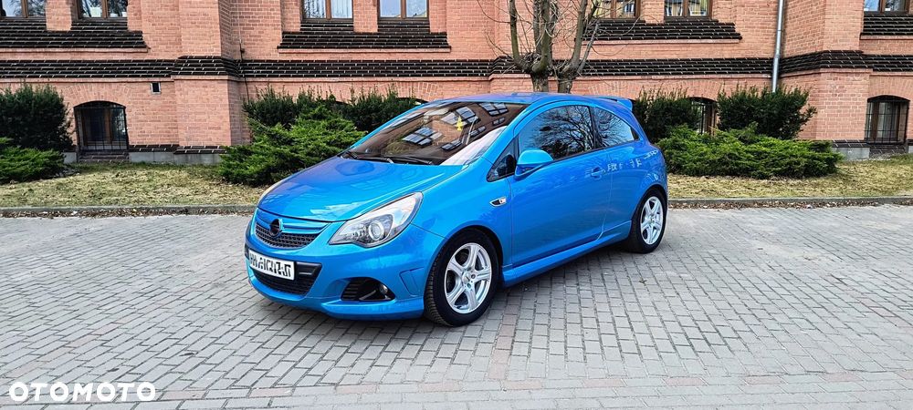 Opel Corsa 1.6 Turbo OPC - 1