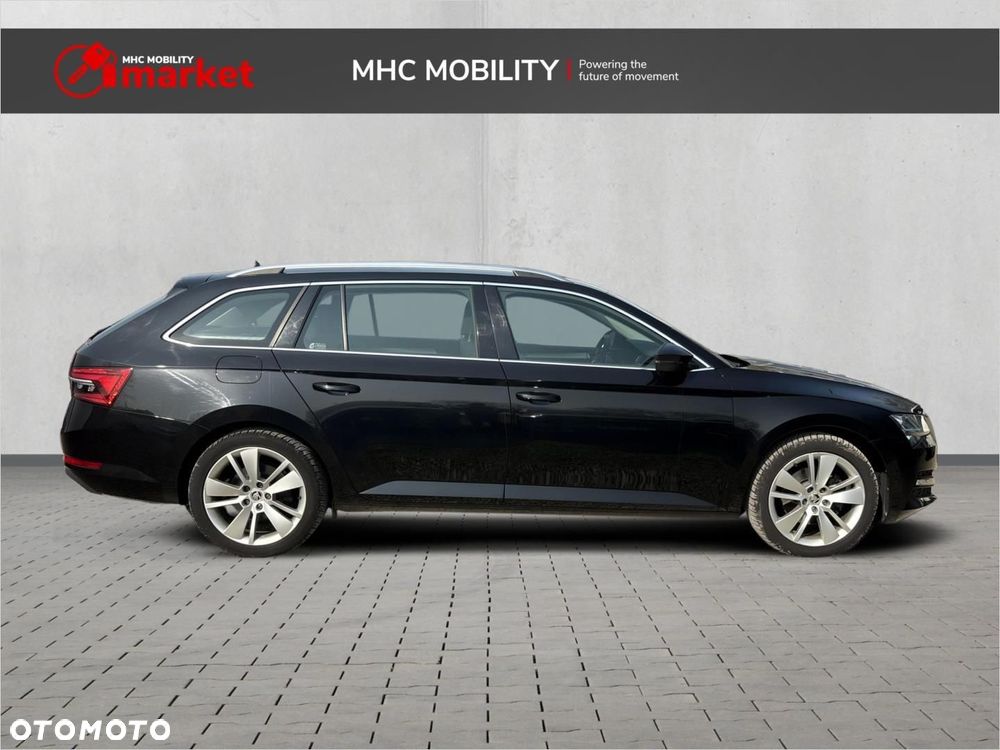 Skoda Superb 2.0 TSI Ambition DSG - 6
