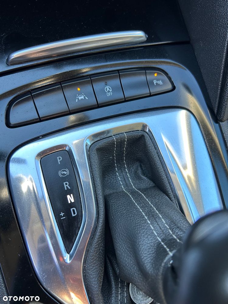 Opel Insignia 1.5 T Innovation S&S - 30